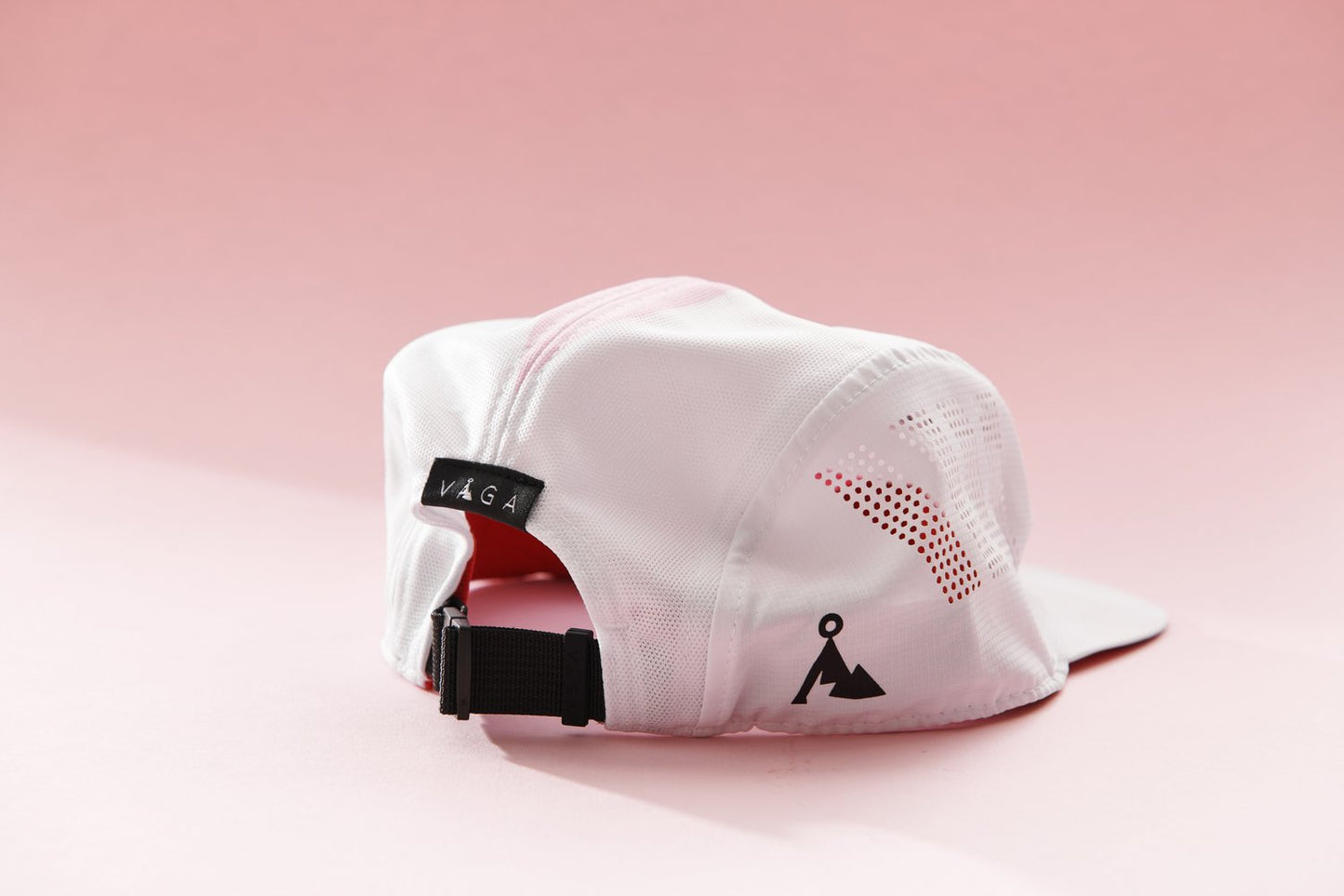 FEATHER RACING CAP White / Neon Pink / Flame Red